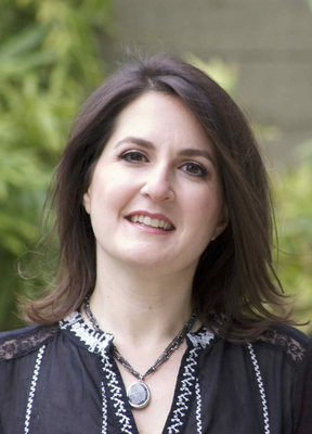 Portrait of Wendy Rosenfeld, Realtor